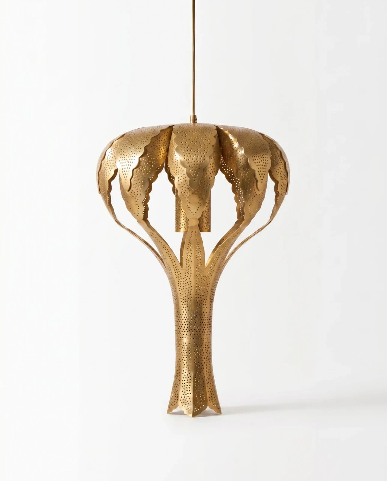 Warda Pendant