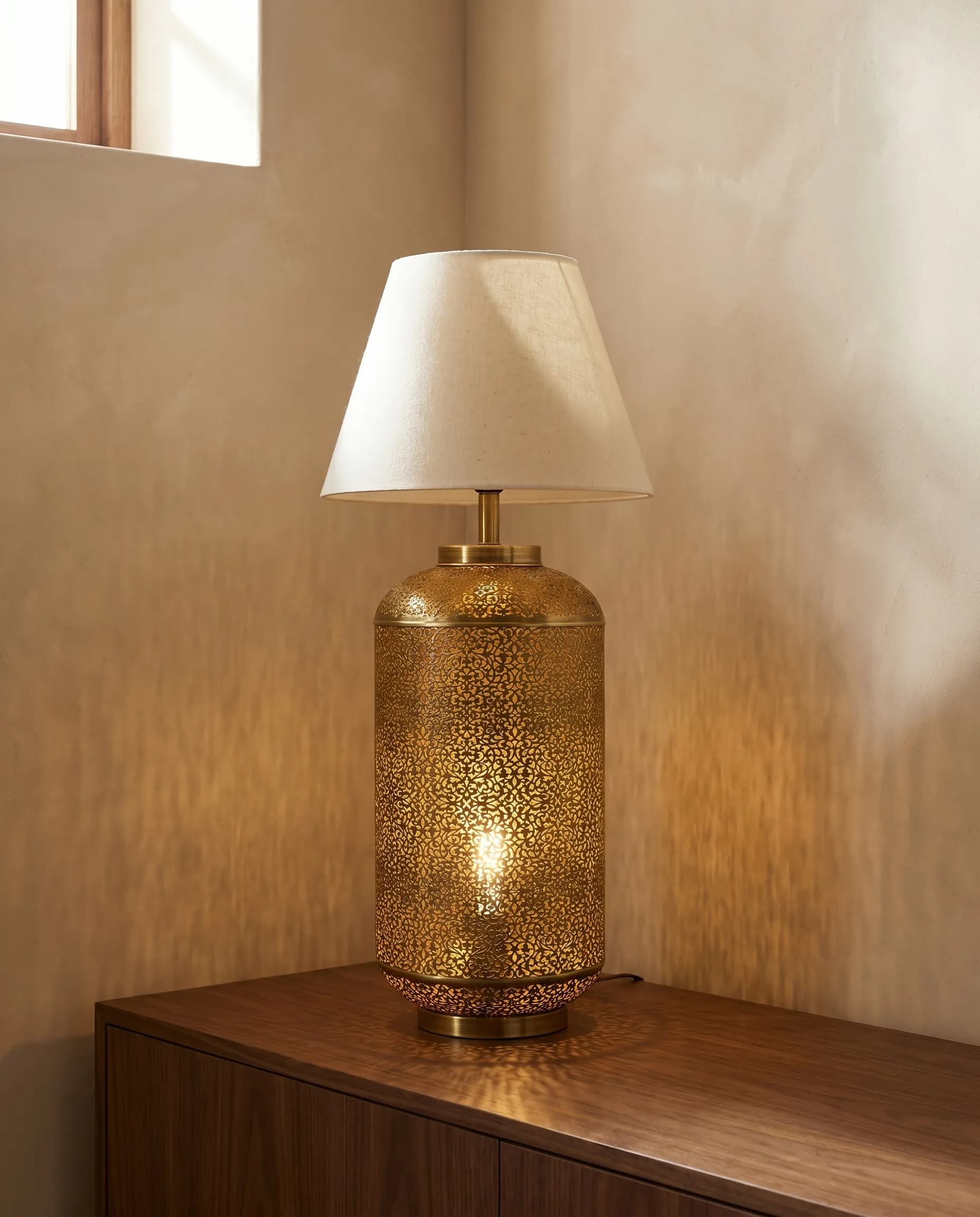 fanous table lamp -- view 6