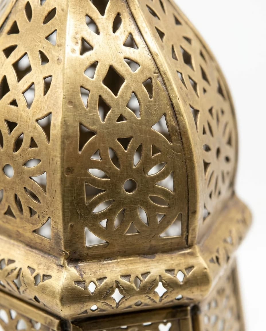 mishbah lantern -- view 3