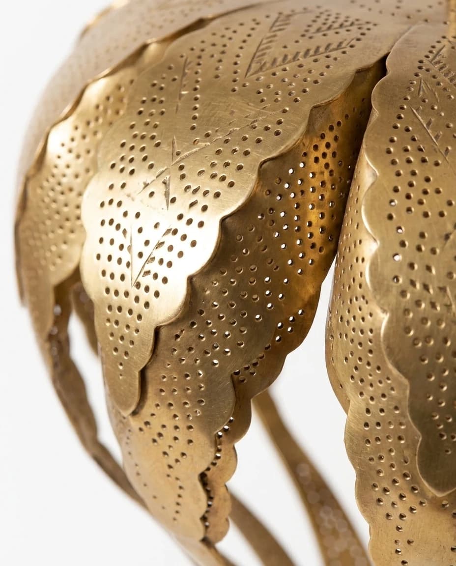 warda pendant -- view 3