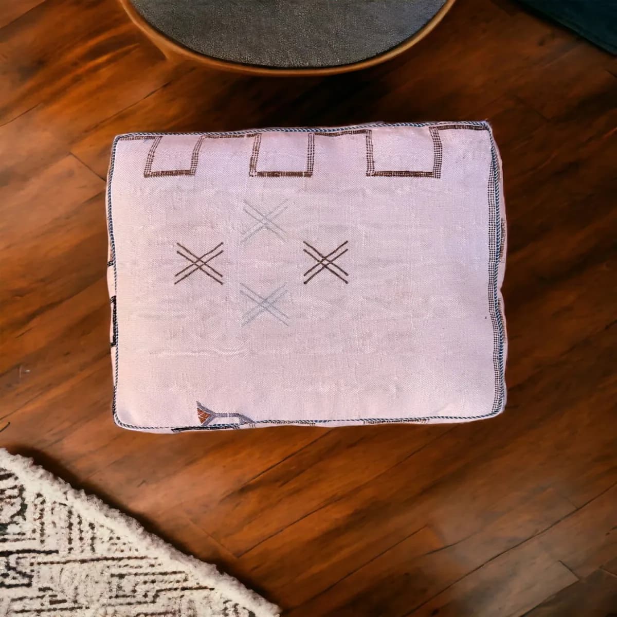 sabra silk pouf — rose